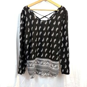 Women's Black & White‎ 100% Rayon Tunic Top Paisley Print, Size Large